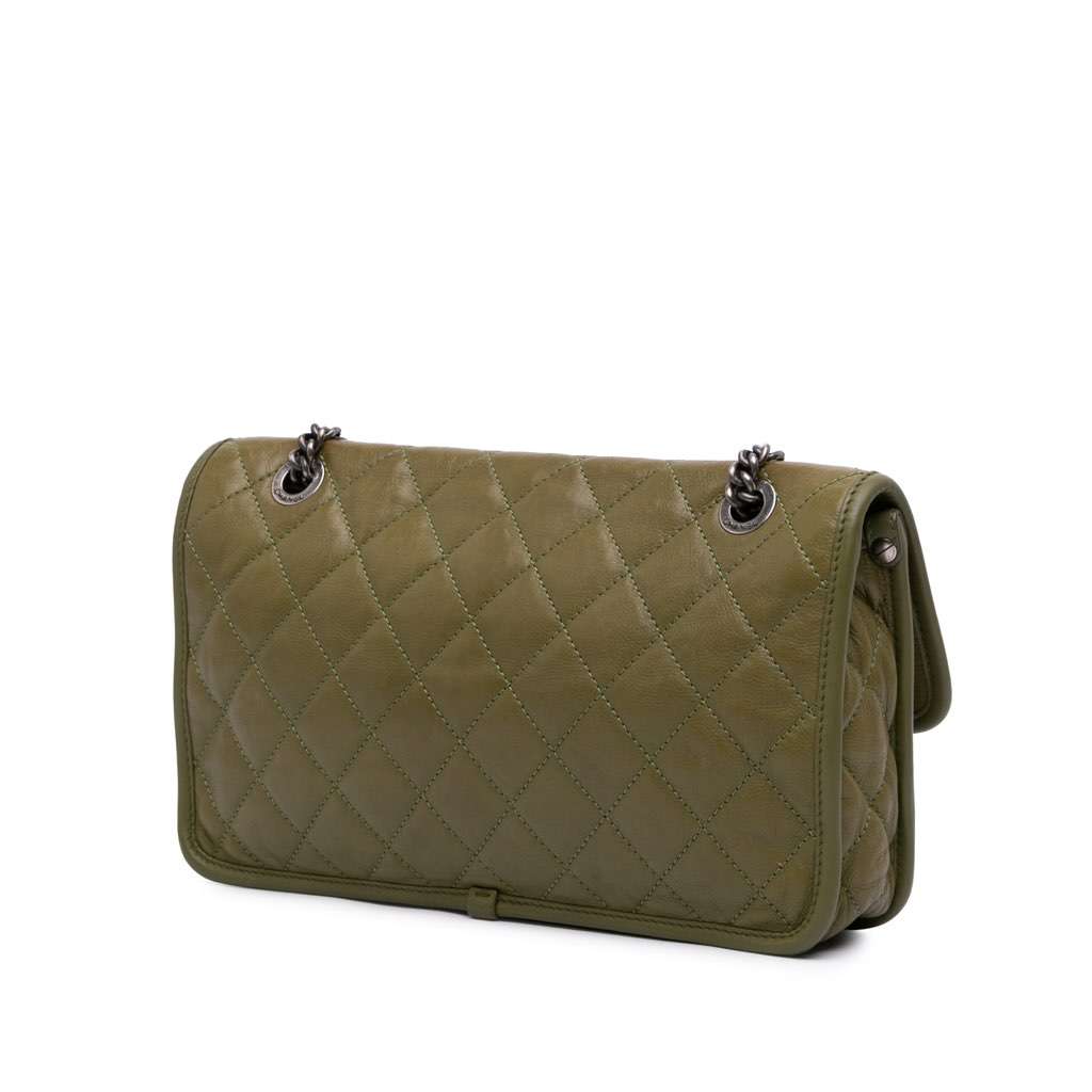 Chanel Medium Quilted Calfskin Casual Riviera Flap Green Leather Good condition - Back View