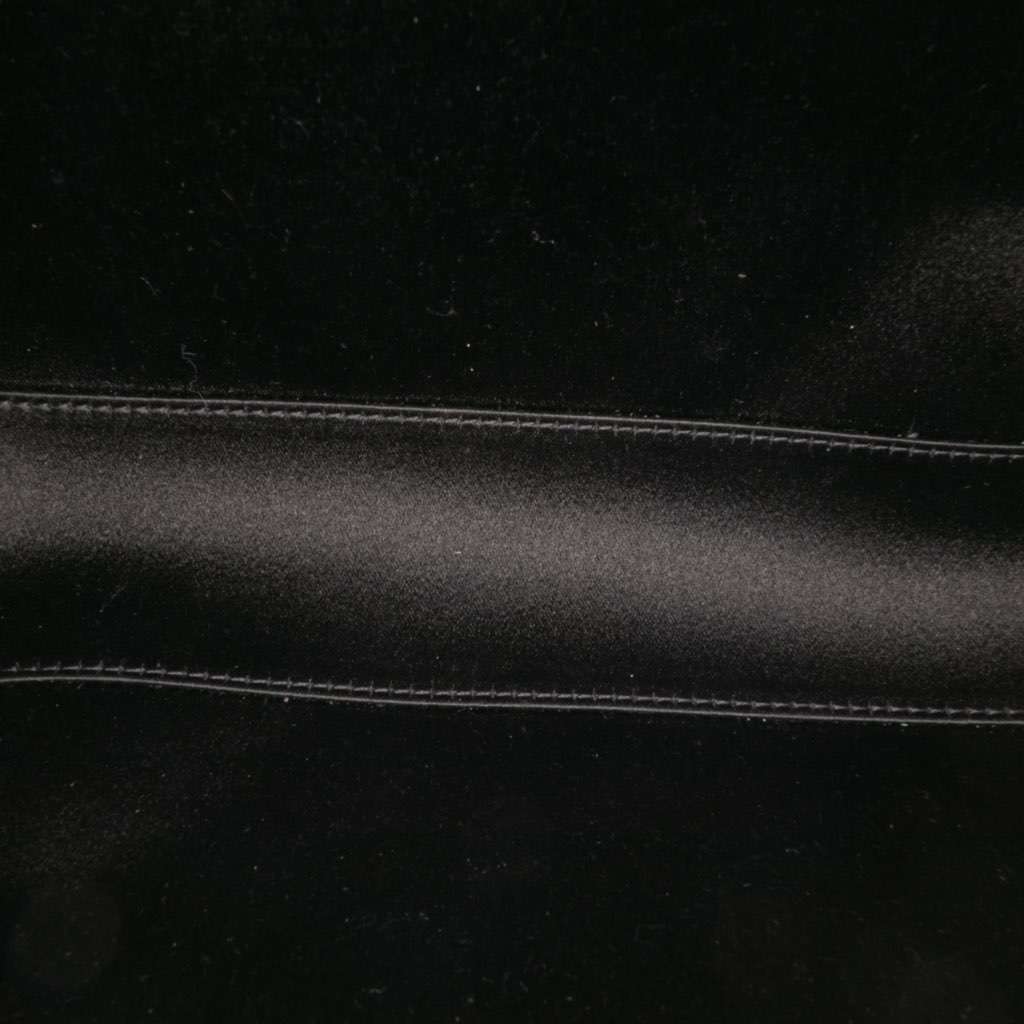 Chanel Chevron Lambskin Chain Around Clutch on Chain Black Leather Good - Model View