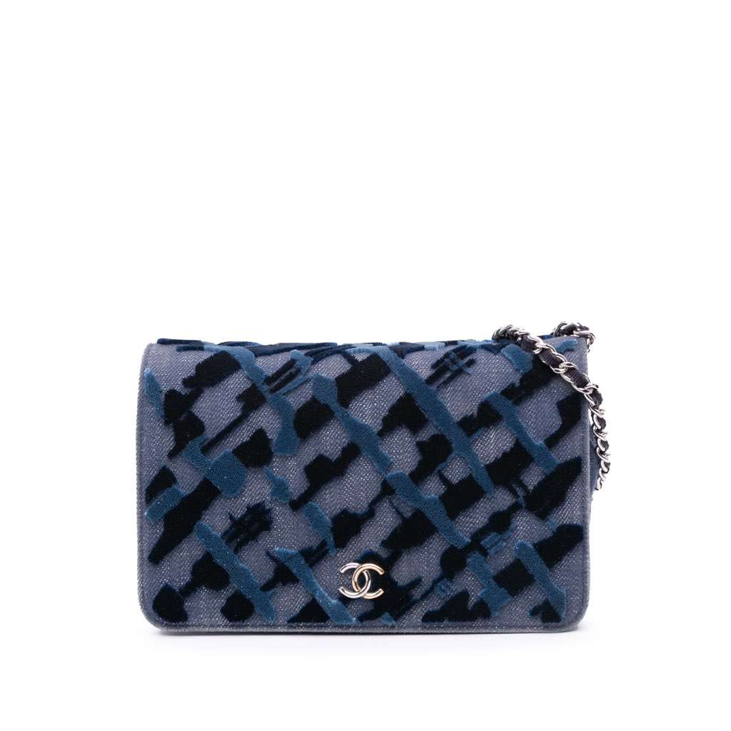 Chanel Denim and Velvet Wallet On Chain Blue Denim Good condition - Front View