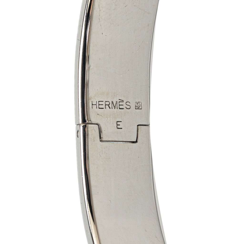 Hermès Narrow Enamel Clic Clac H Bracelet PM Black Good condition - Model View