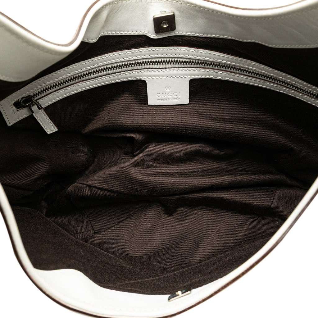 Gucci GG Canvas Hobo White Canvas Very good condition - Model View