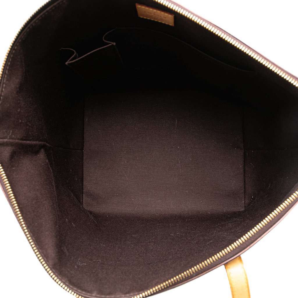 Louis Vuitton Monogram Vernis Bellevue GM Purple Leather Good condition - Model View