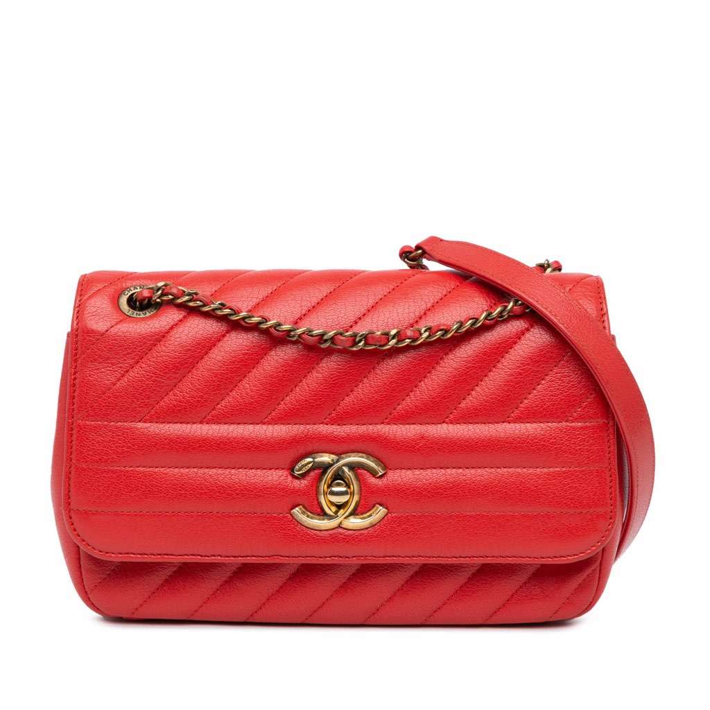 Chanel Small Diagonal Quilted Goatskin Flap Red Leather Very good - Front View