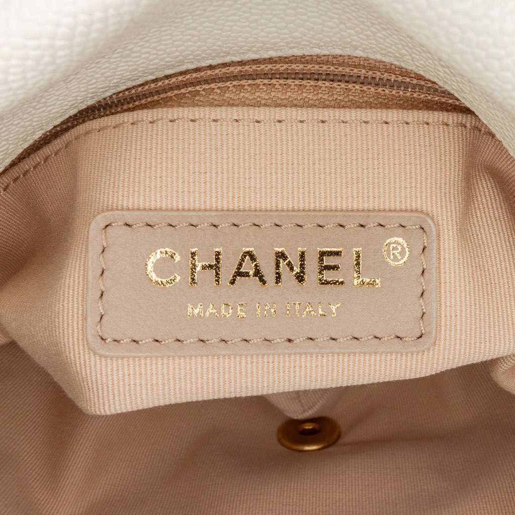 Chanel Small Quilted Caviar Chain Melody Flap White Leather Very good condition - Box View
