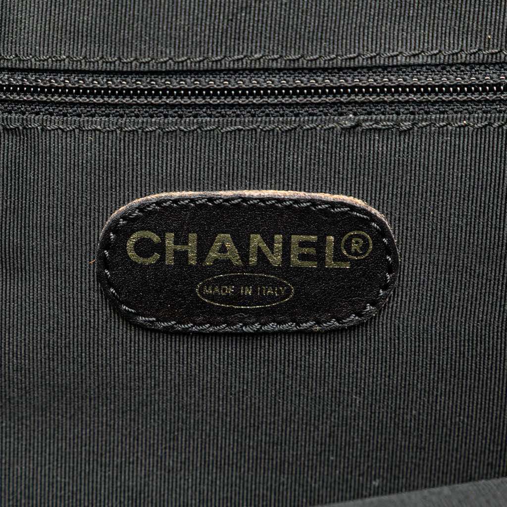 Chanel CC Caviar Leather Tote Black Leather Good - Box View