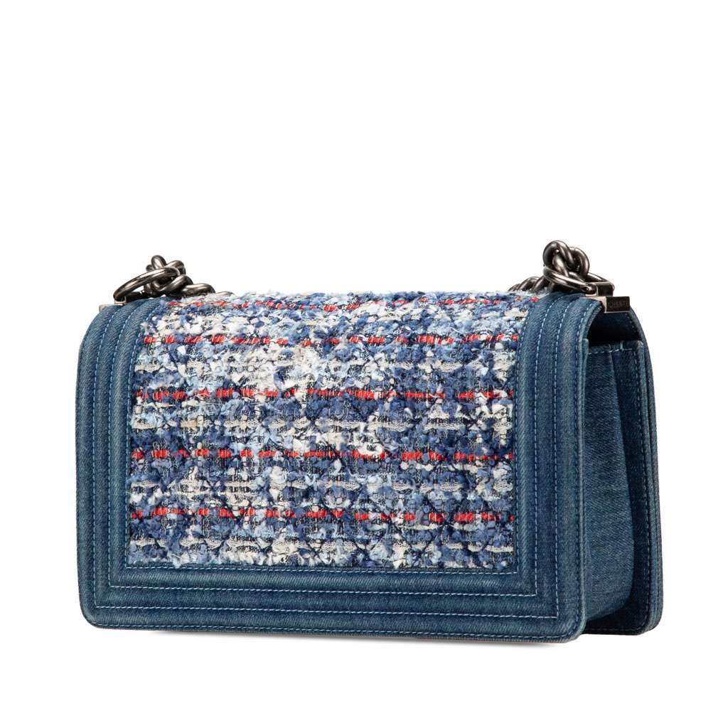Chanel Medium Denim and Tweed Boy Bag Blue Denim Very good condition - Back View