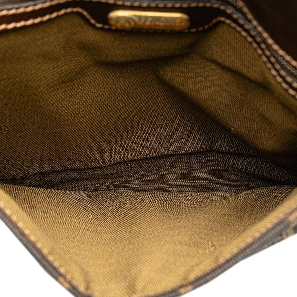 Fendi Zucca Canvas Handbag Brown Canvas Very good - Model View