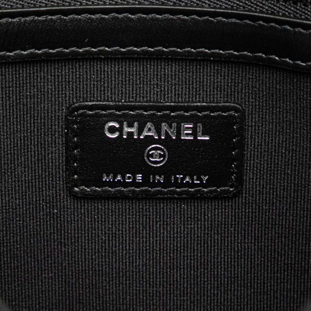 Chanel Medium Stitched Calfskin CC Cosmetic Case Black Leather Very good - Box View