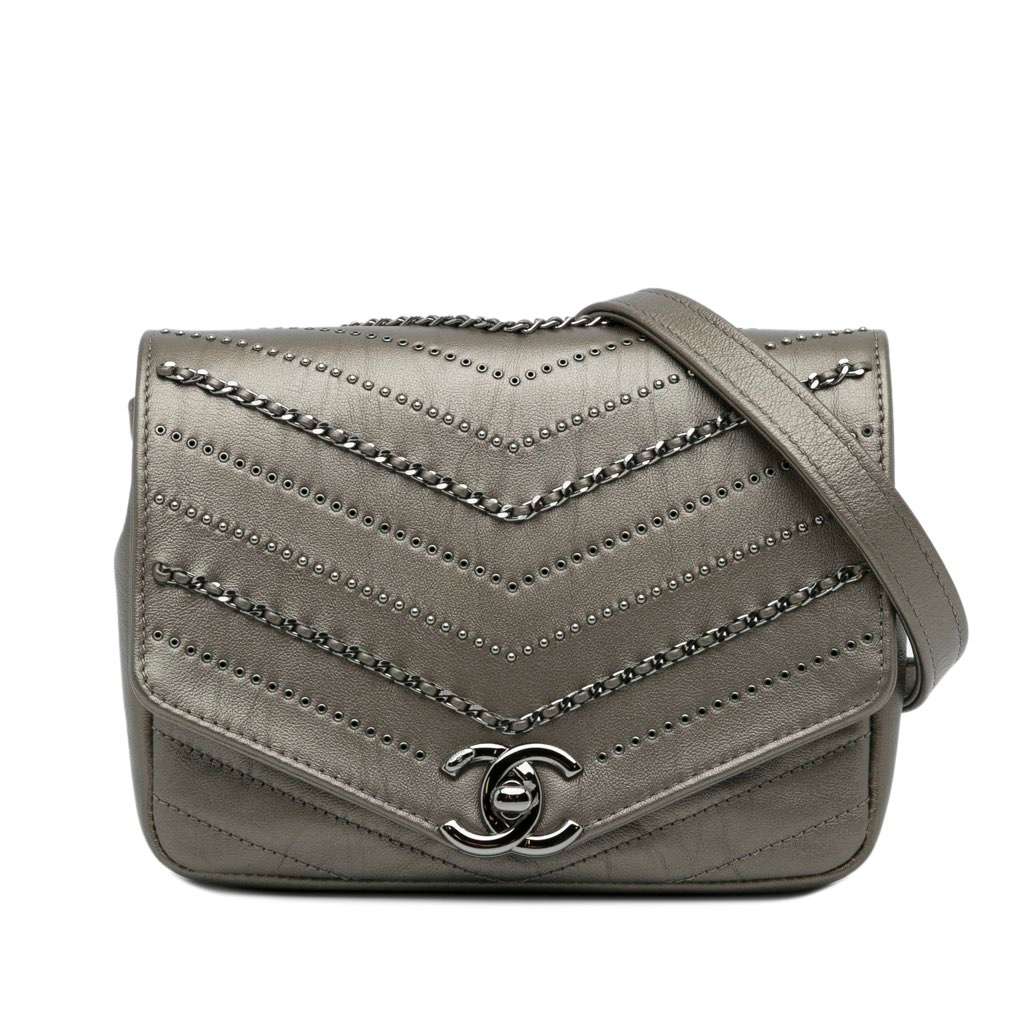 Chanel Small Chevron Data Center Envelope Flap Bag Gold Leather Very good - Front View