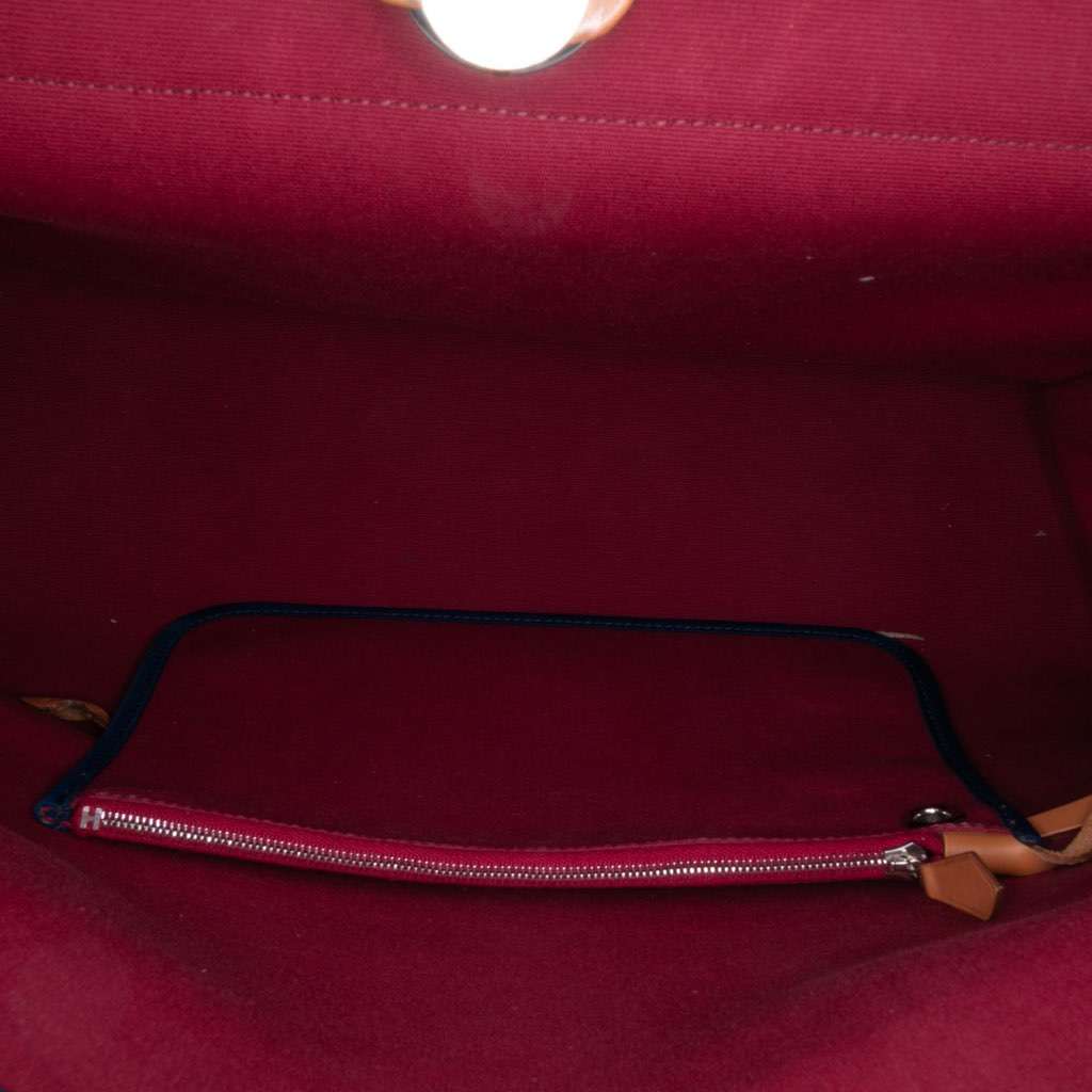 Hermès Toile Herbag Zip 39 Red Canvas Good condition - Model View