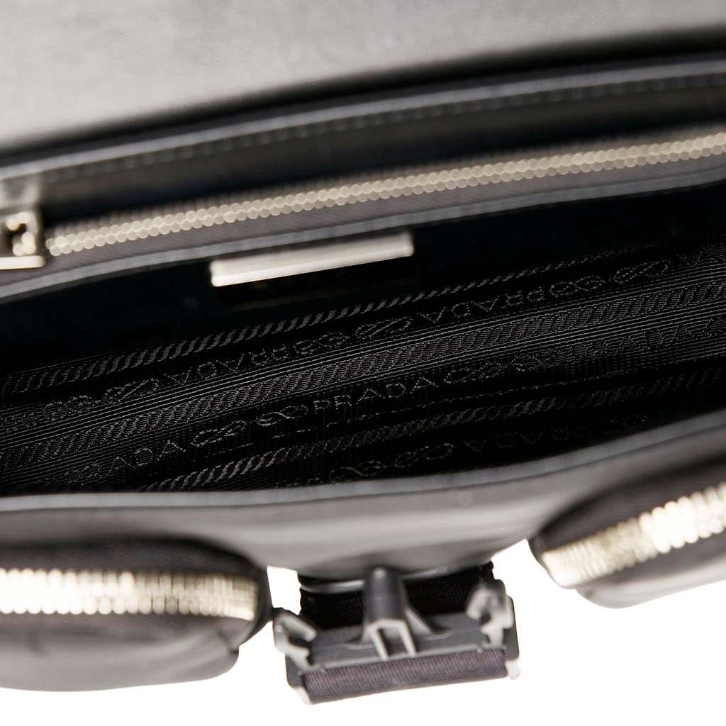 Prada Re-Nylon & Spazzolato Pocket Crossbody Black Very good condition - Box View