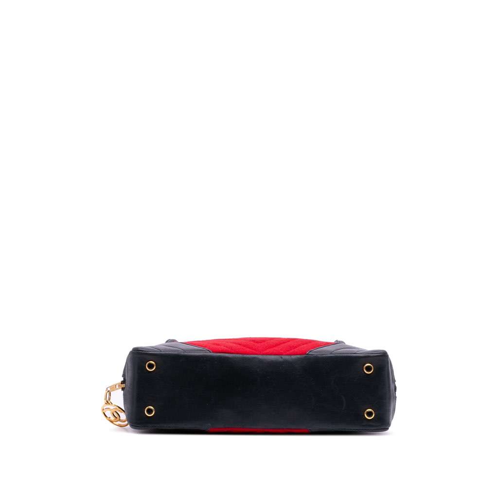 Chanel CC Chevron Jersey Camera Bag Red Cotton Fair - Inside View