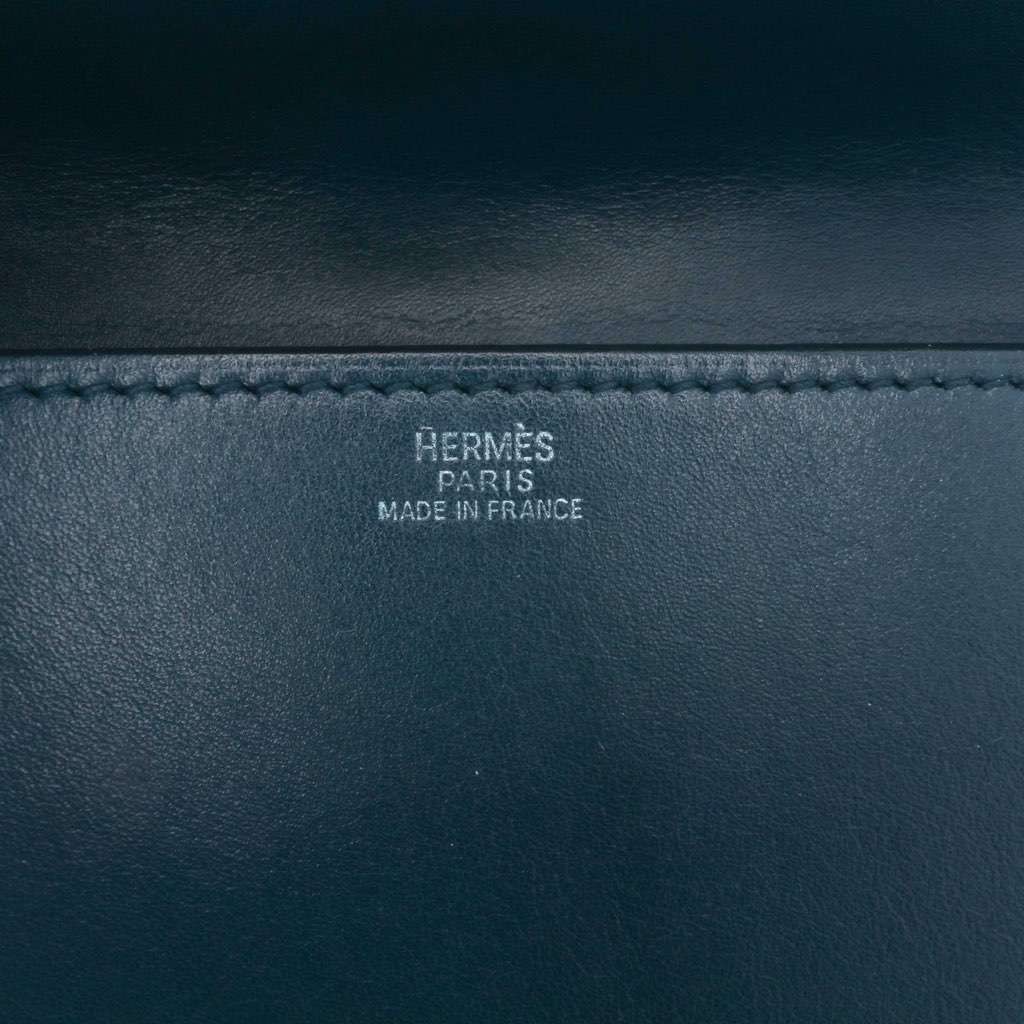 Hermès Tadelakt Medor Clutch 23 Blue Leather Good condition - Box View