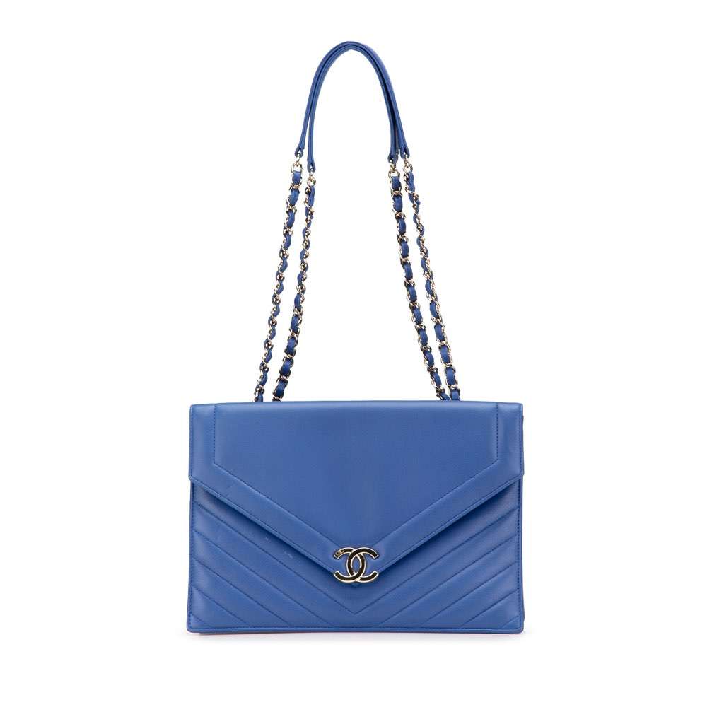 Chanel Chevron Calfskin Coco Envelope Shoulder Bag Blue Leather Very good condition - Front View