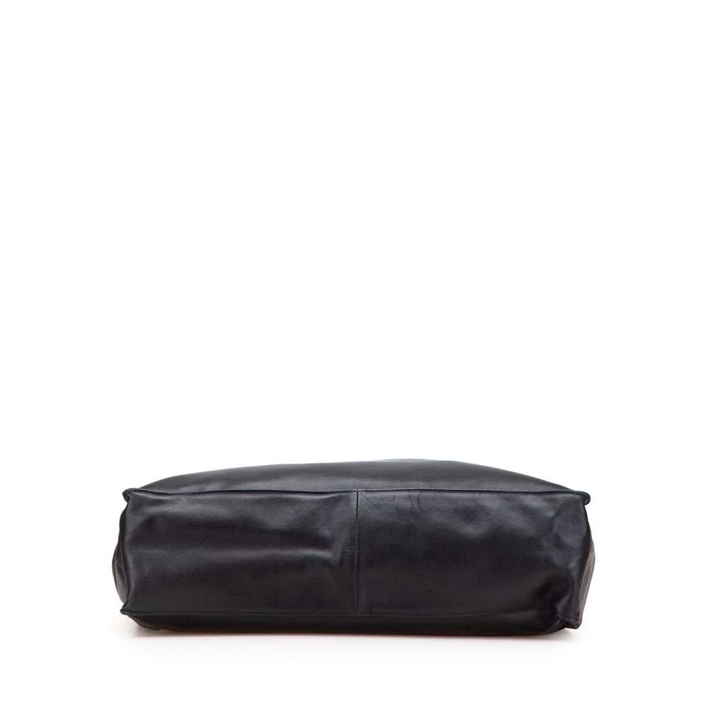 Chanel CC Lambskin Tote Black Leather Very good - Inside View