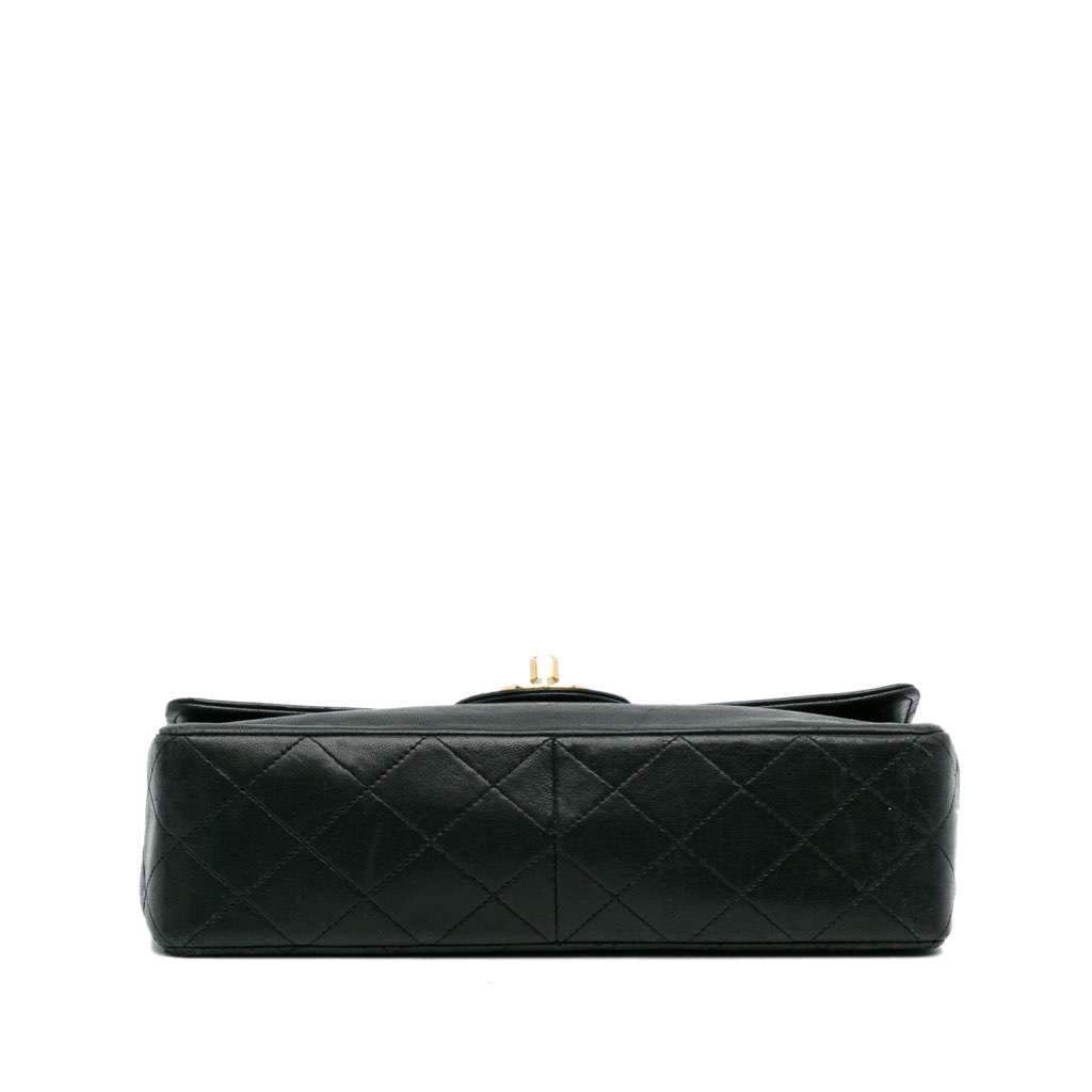 Chanel Quilted Lambskin Shoulder Bag Black Leather Good condition - Box View