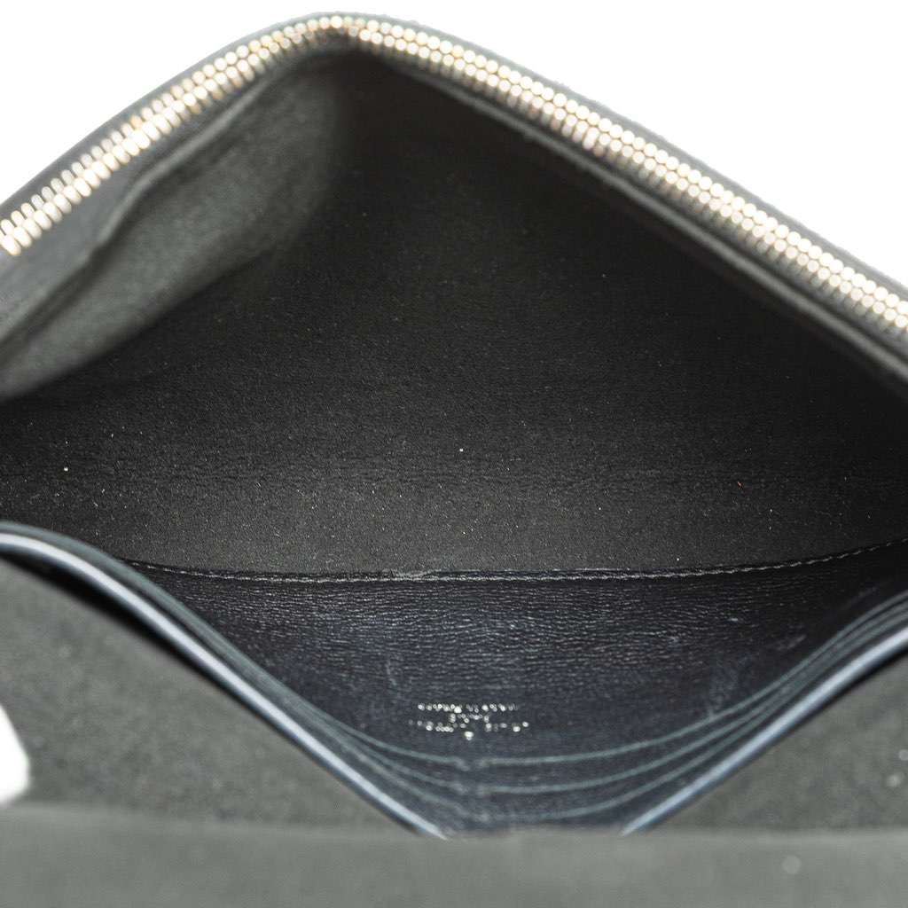 Louis Vuitton MyLockMe Chain Pochette Black Leather Good - Model View
