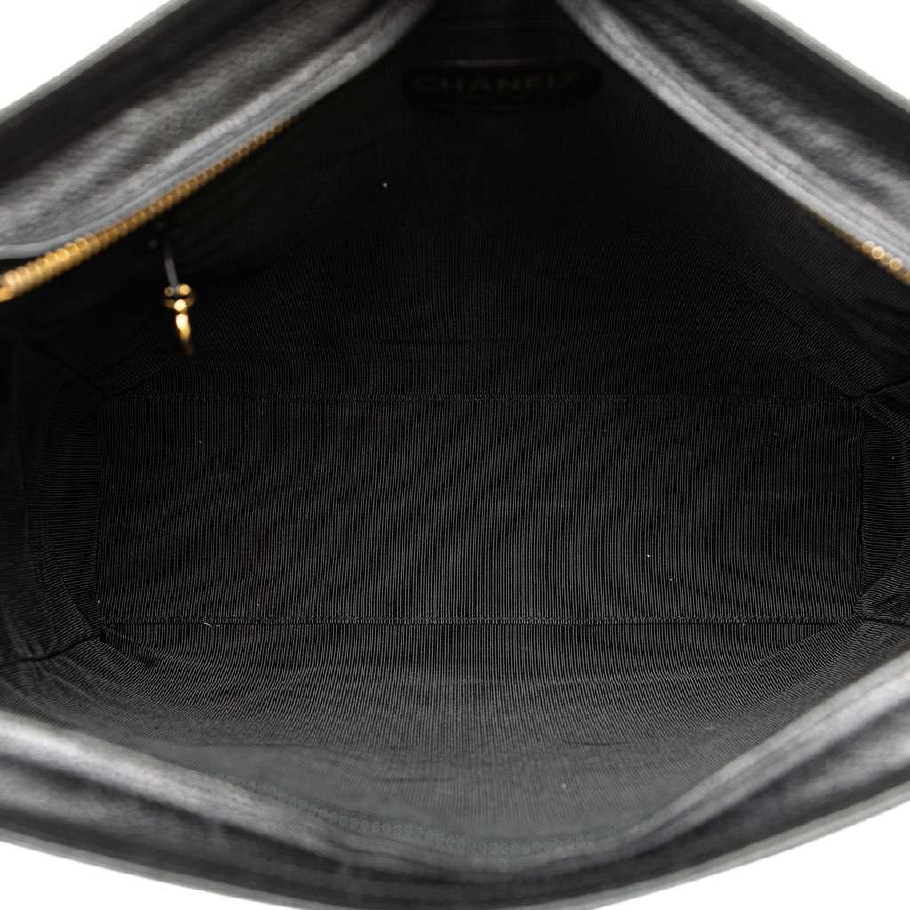 Chanel Triple CC Caviar Shoulder Bag Black Leather Very good - Box View