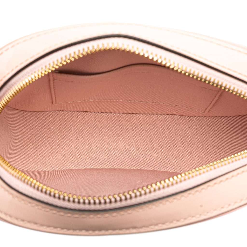 Louis Vuitton Monogram Vernis Beltbag Pink Leather Very good - Model View