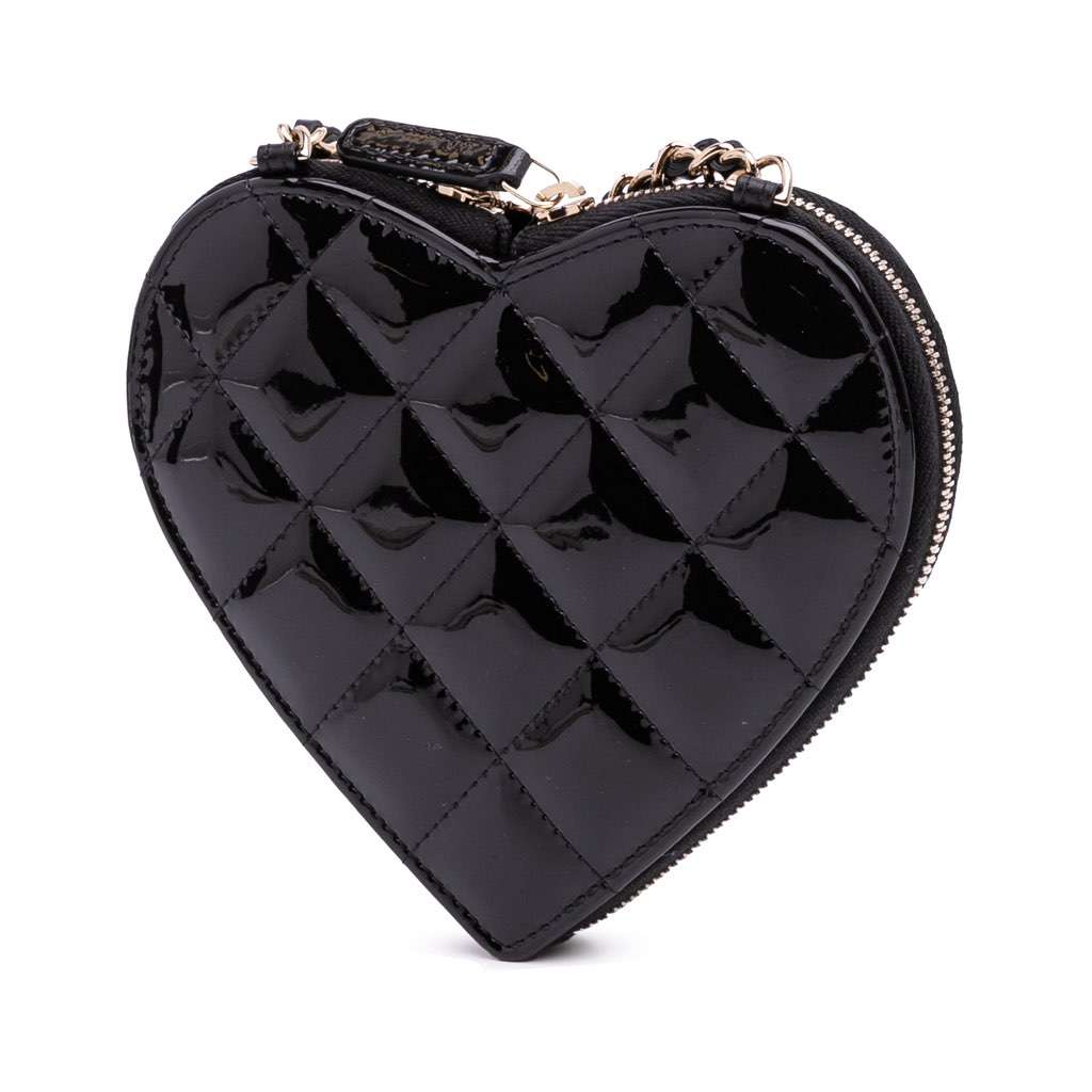 Chanel Quilted Patent Calfskin CC Heart Clutch With Chain Black Leather Good condition - Back View