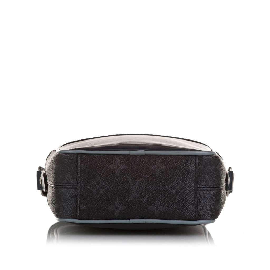 Louis Vuitton Epi Monogram Danube PM Blue Leather Very good - Model View