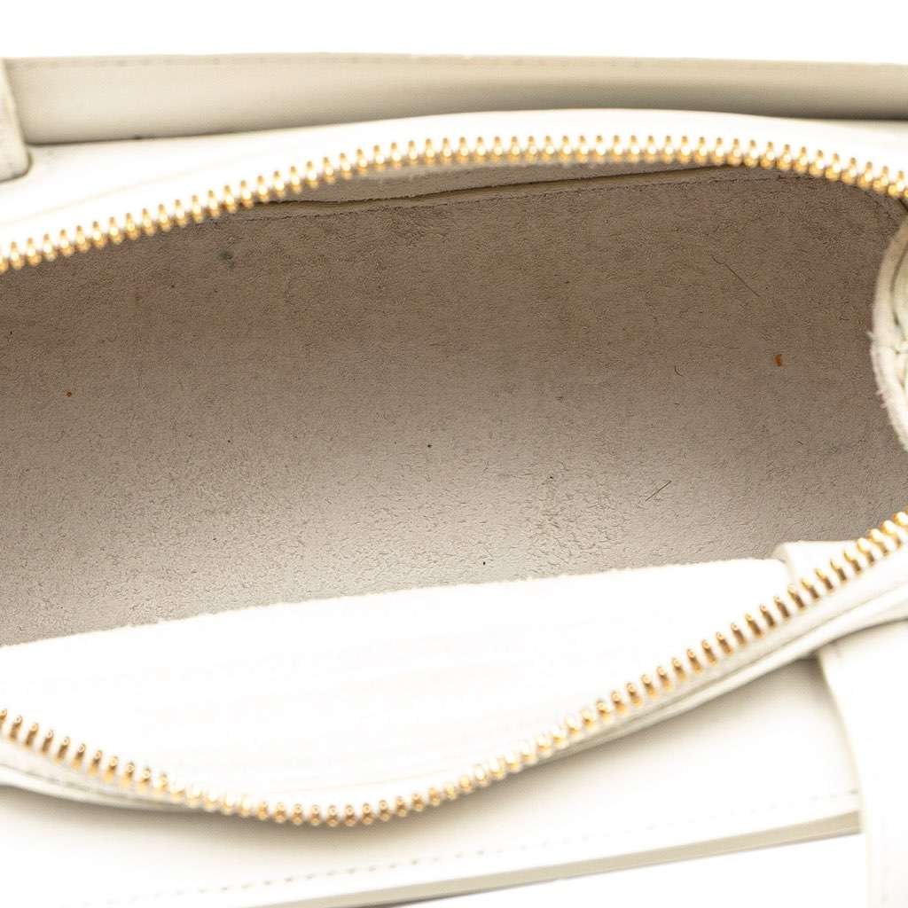Celine Teen Leather Cabas De France Crossbody White Leather Very good - Model View