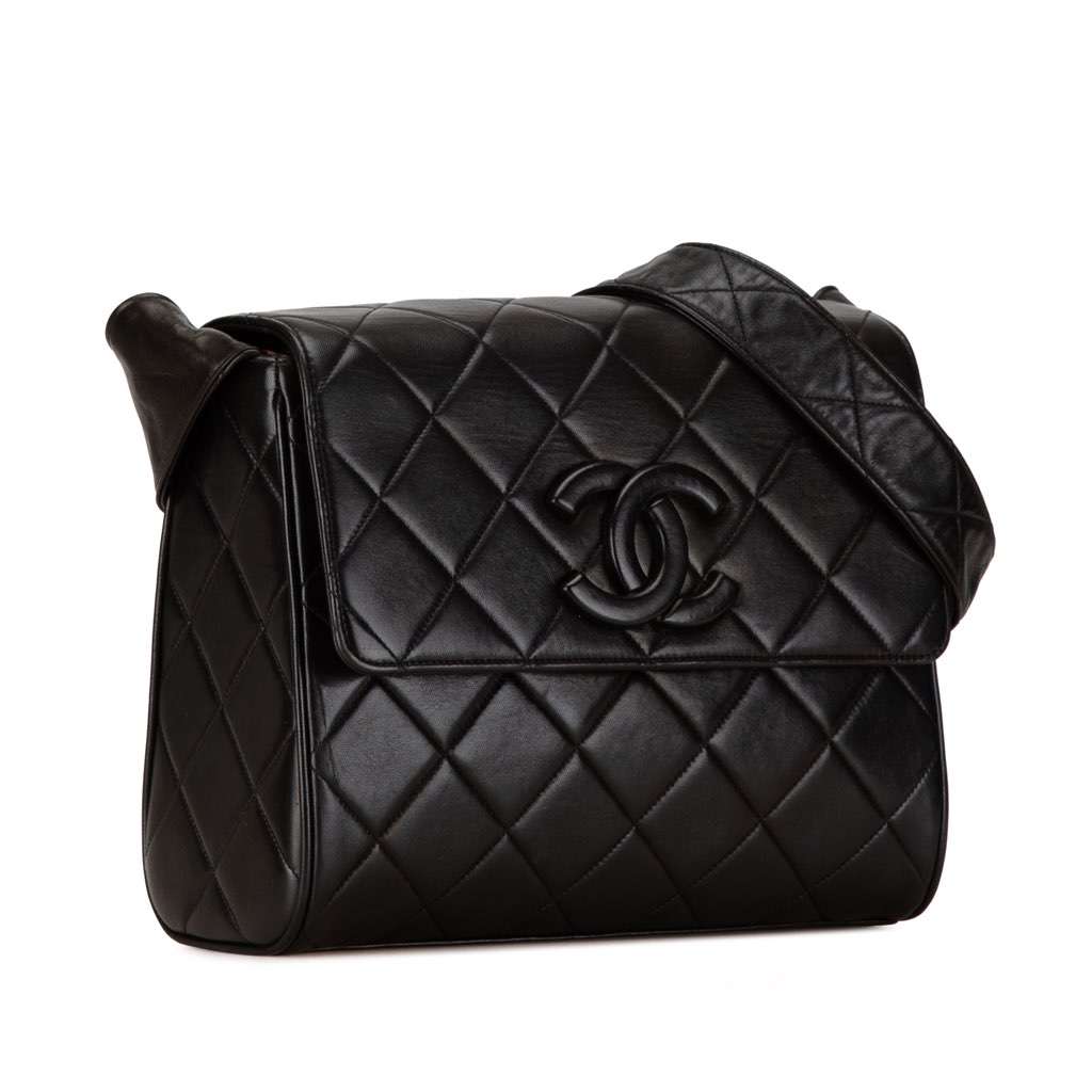 Chanel CC Quilted Lambskin Flap Black Leather Very good - Back View