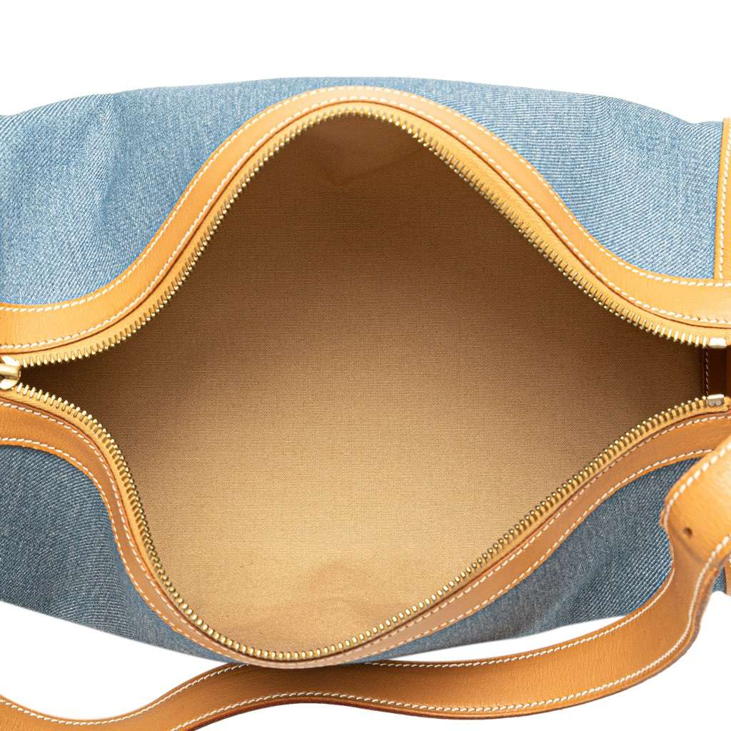 Hermès Denim and Calfskin Sac Doremi 33 Blue Denim Very good condition - Model View