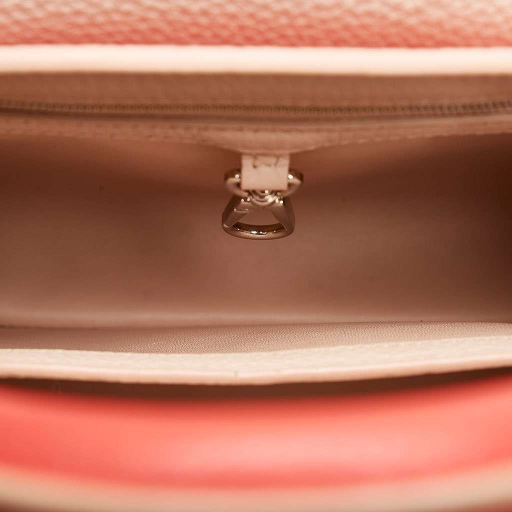 Louis Vuitton Taurillon Capucines BB Red Leather Very good condition - Box View