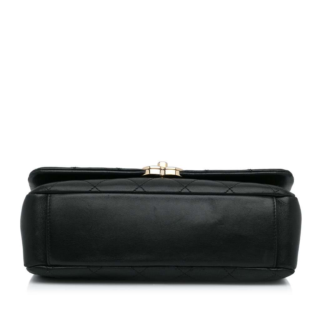 Chanel Large Lambskin Twist Chain Enamel CC Flap Black Leather Very good condition - Box View