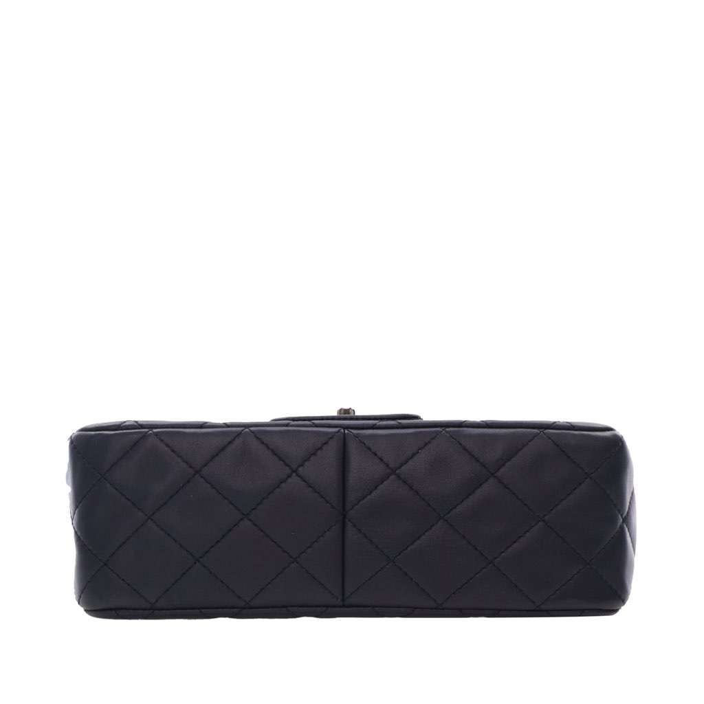 Chanel Quilted Lambskin Elementary Chic Flap Blue Leather Good condition - Model View