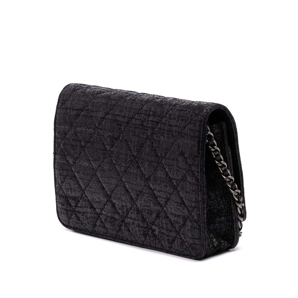 Chanel CC Quilted Crinkled Patent Wallet On Chain Black Leather Good condition - Back View