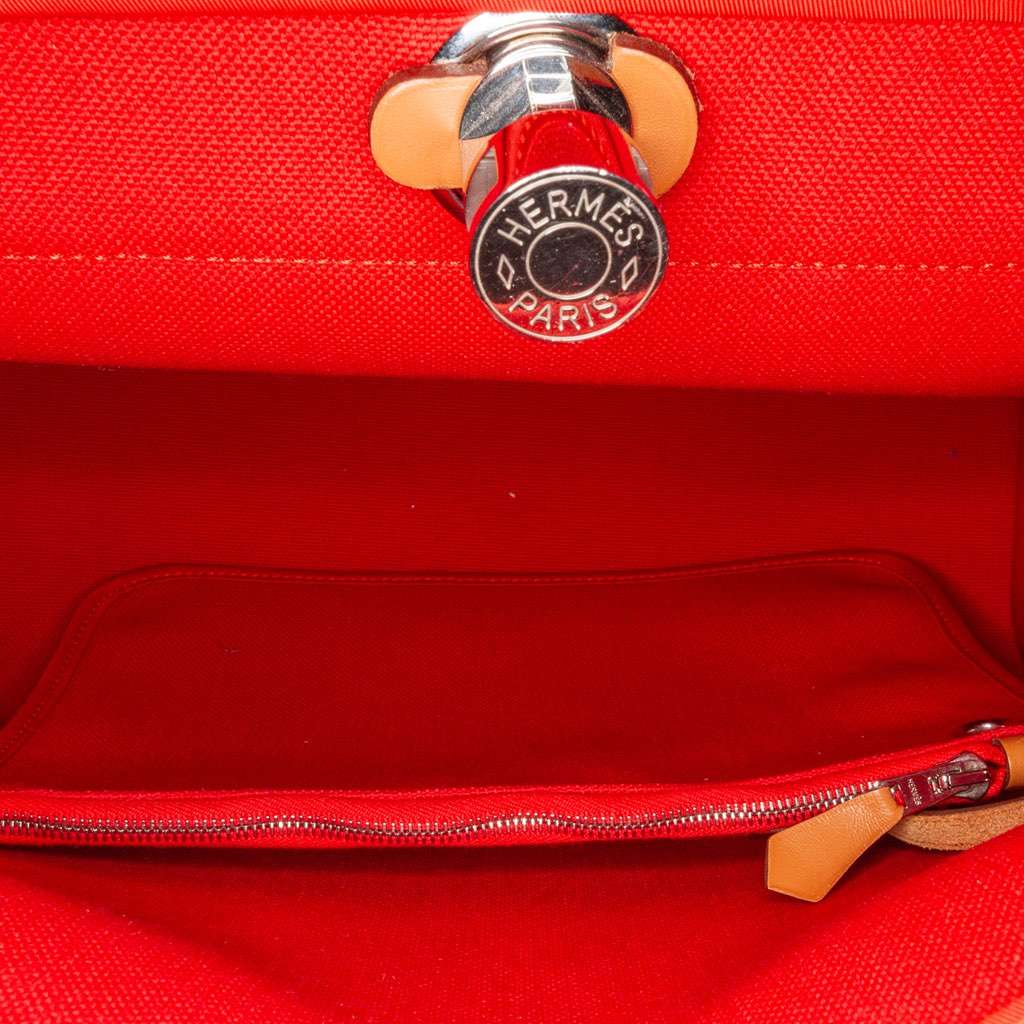 Hermès Toile Herbag Zip 31 Red Canvas Good condition - Model View