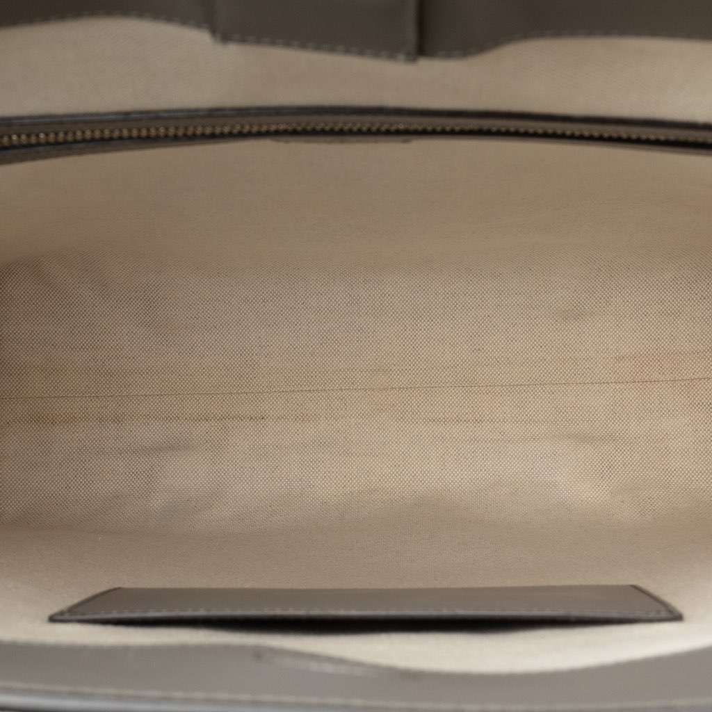 Gucci GG Embossed Leather Vertical Tote Grey Leather Very good - Box View