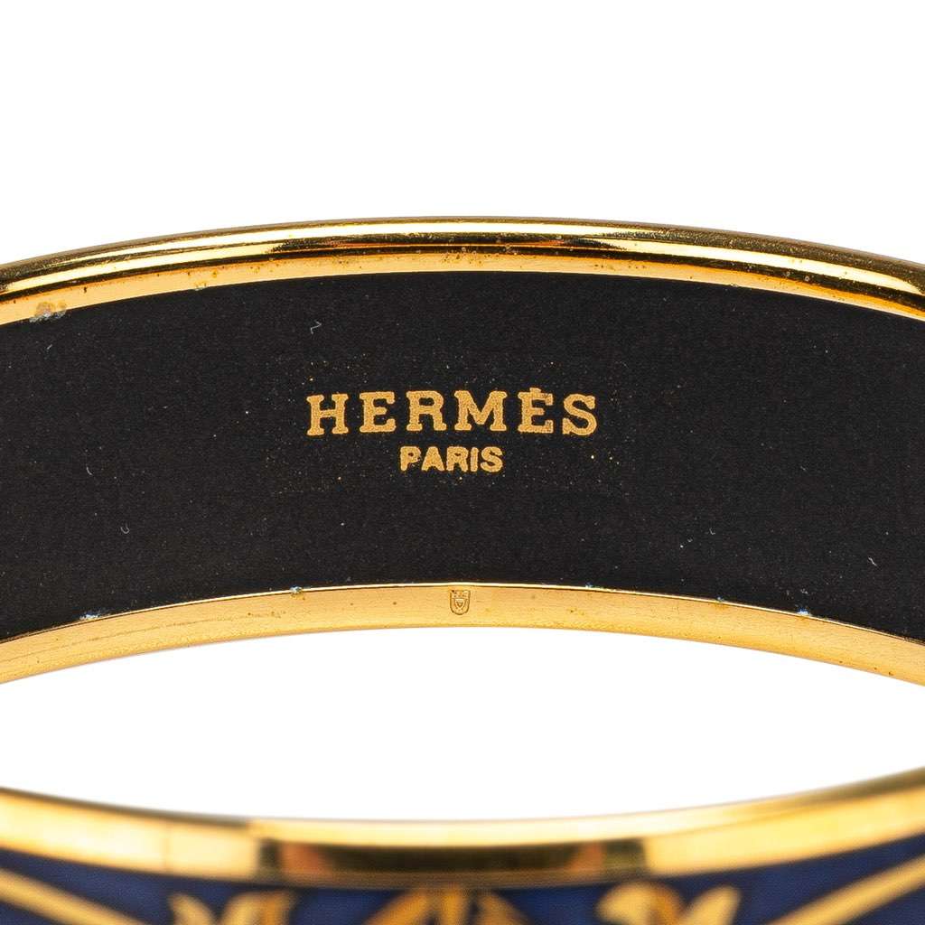 Hermès Wide Enamel Cloisonne Bangle 65 Blue Good condition - Model View