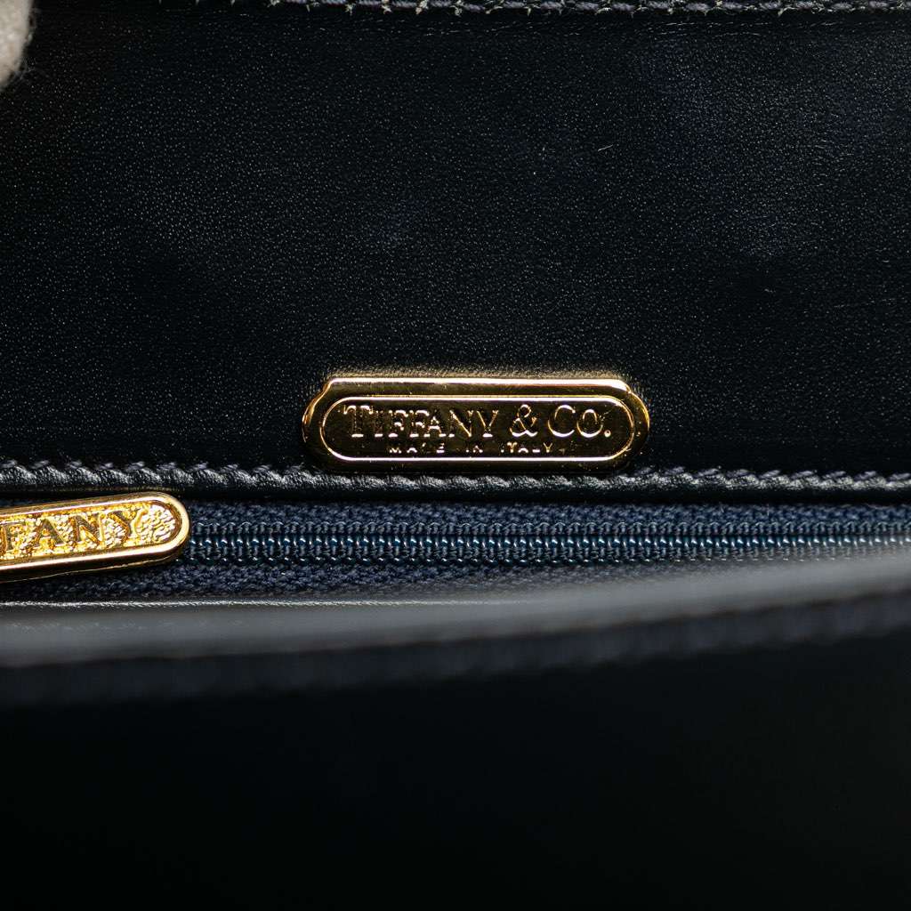 Tiffany & Co Leather Chain Crossbody Blue Leather Good condition - Box View