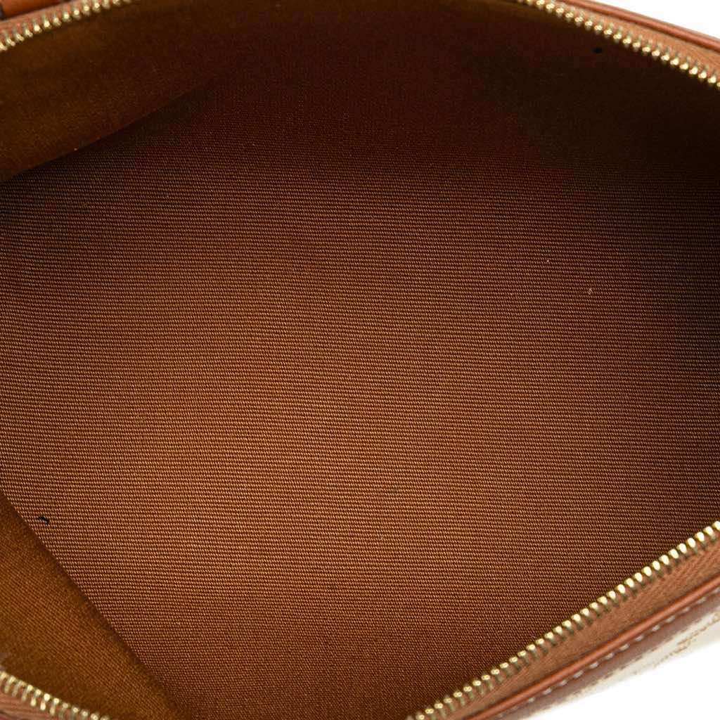 Celine Triomphe Coated Canvas Clutch On Chain White Canvas Very good - Model View