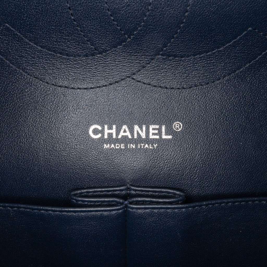 Chanel Jumbo Classic Patent Double Flap Blue Leather Good condition - Box View