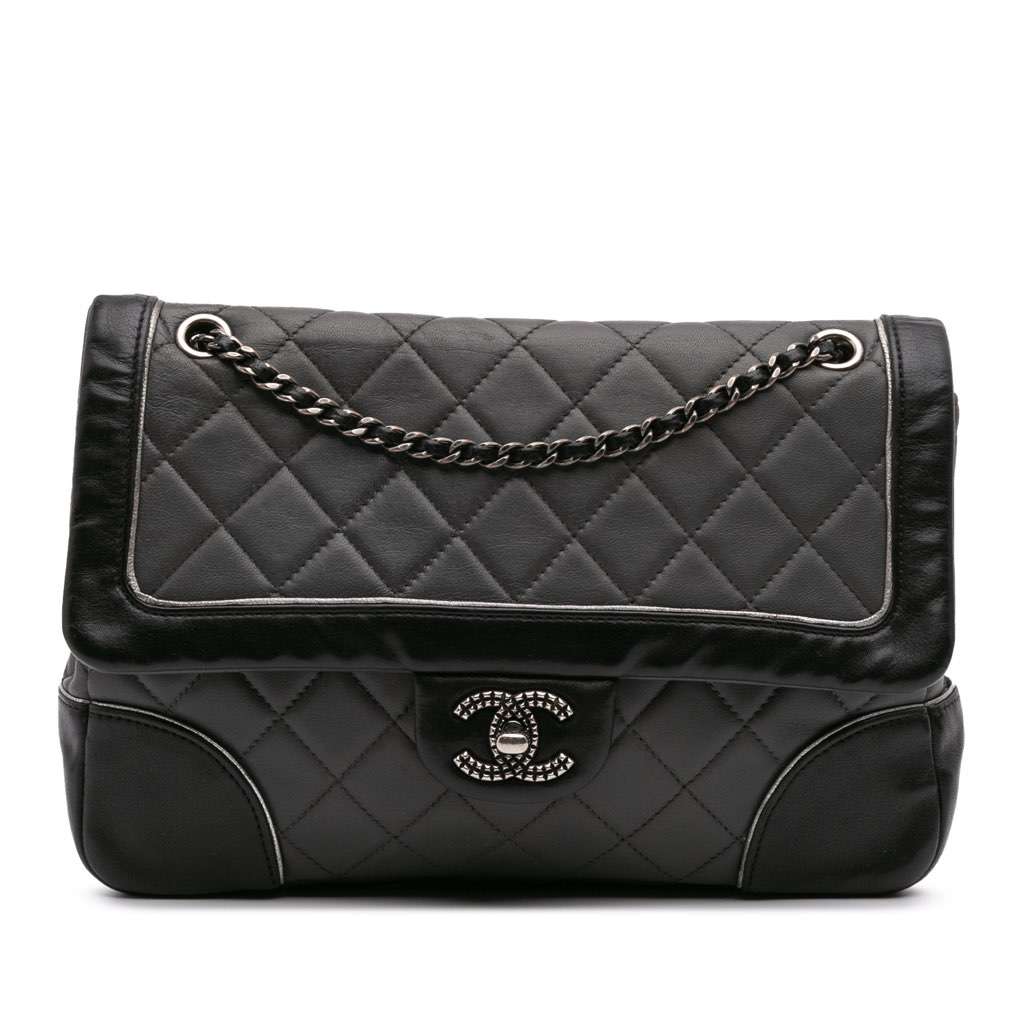Chanel Paris-Salzburg Medium Lambskin Tyrolean Flap Grey Leather Good condition - Front View