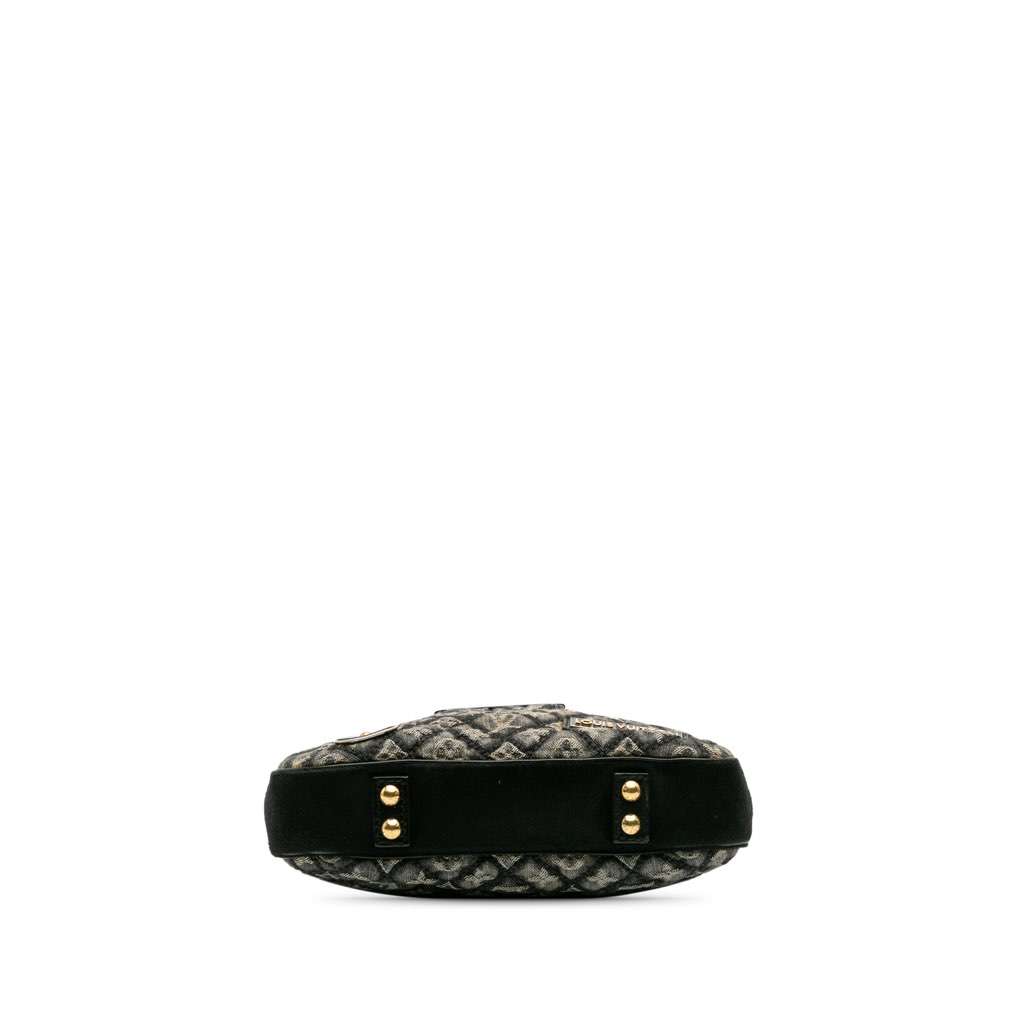 Louis Vuitton Quilted Monogram Denim Musette Grey Denim Very good condition - Inside View