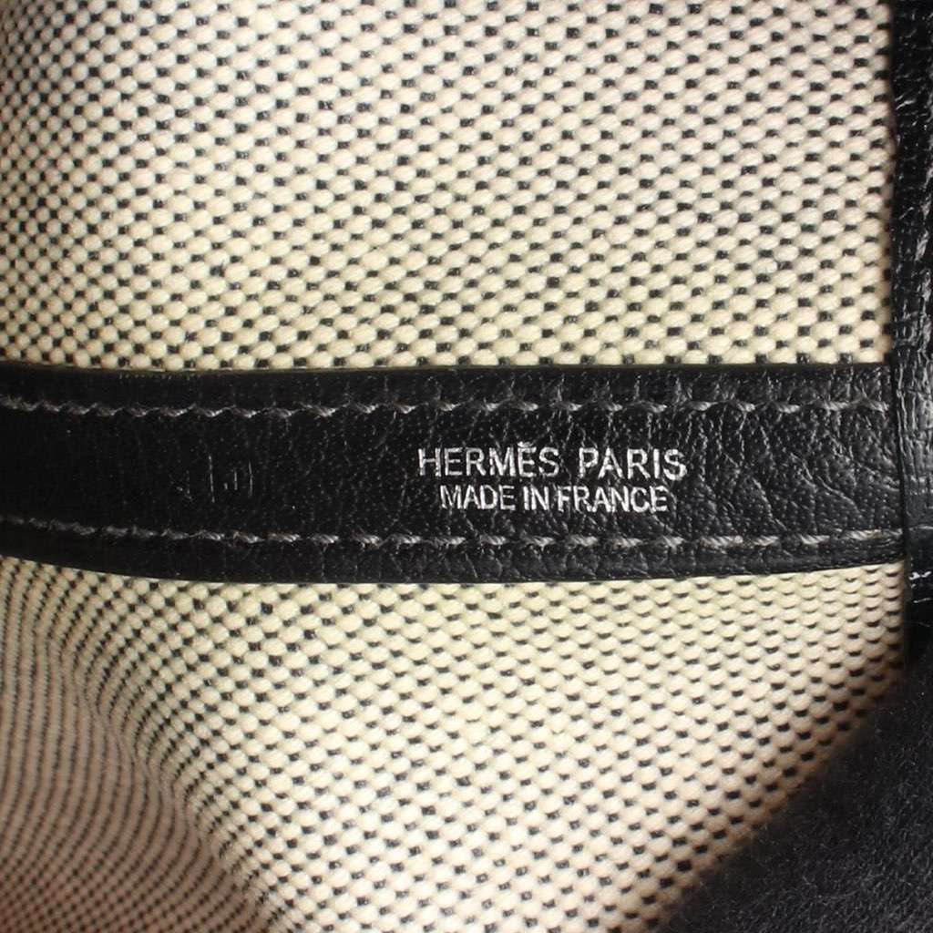 Hermès Toile and Negonda Garden Party 36 Grey Canvas Good condition - Model View