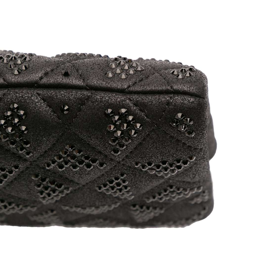 Chanel CC Quilted Iridescent Lambskin Crystal Long Clutch Black Leather Good condition - Model View
