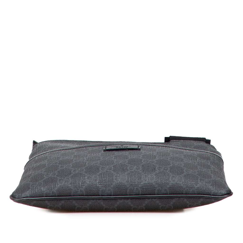 Gucci GG Supreme Crossbody Black Canvas Good - Inside View