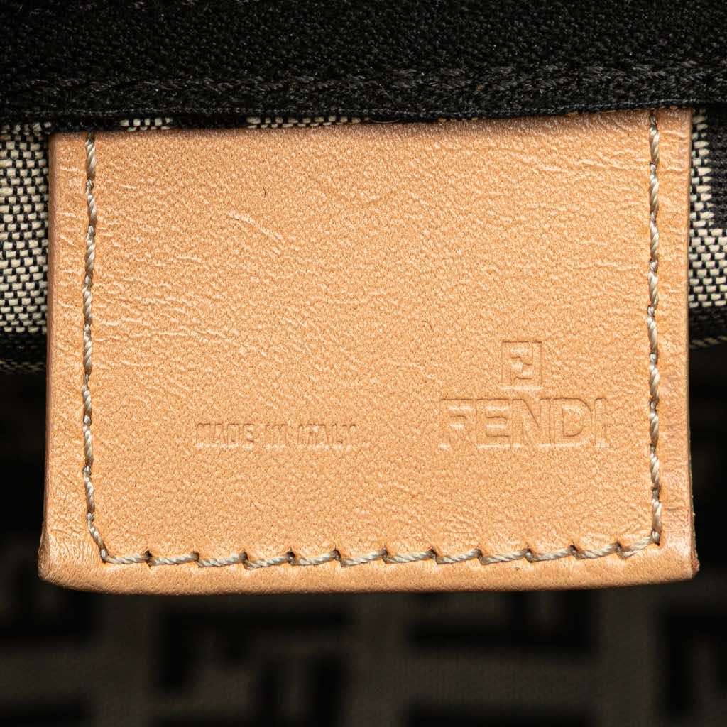 Fendi Zucchino Canvas Handbag Black Canvas Good condition - Box View
