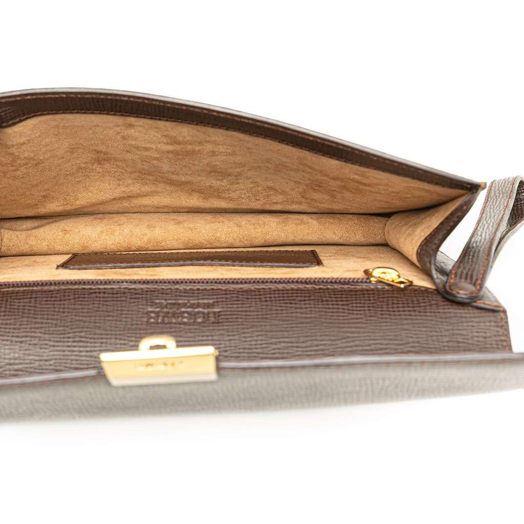 Loewe Leather Anagram Clutch Brown Leather Good condition - Model View