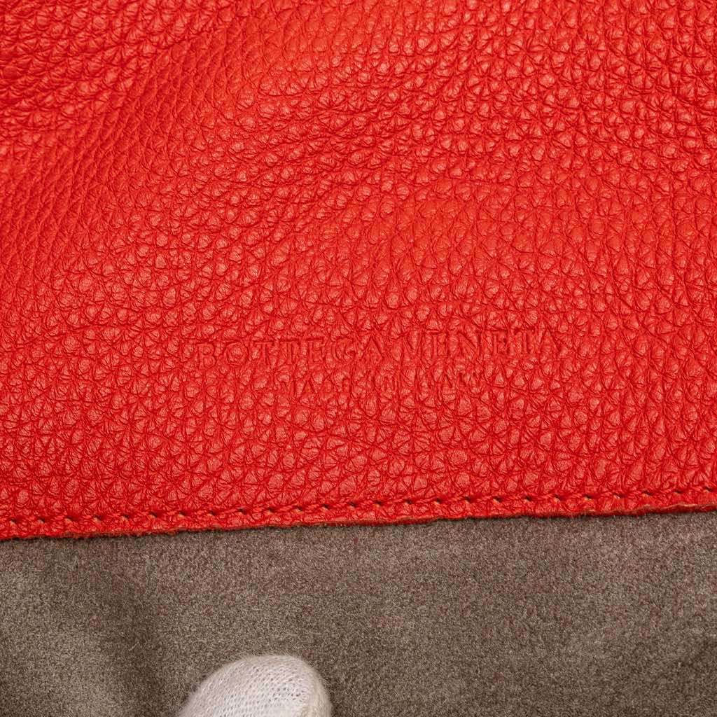 Bottega Veneta Intrecciato Trimmed Leather Hobo Red Leather Good condition - Box View