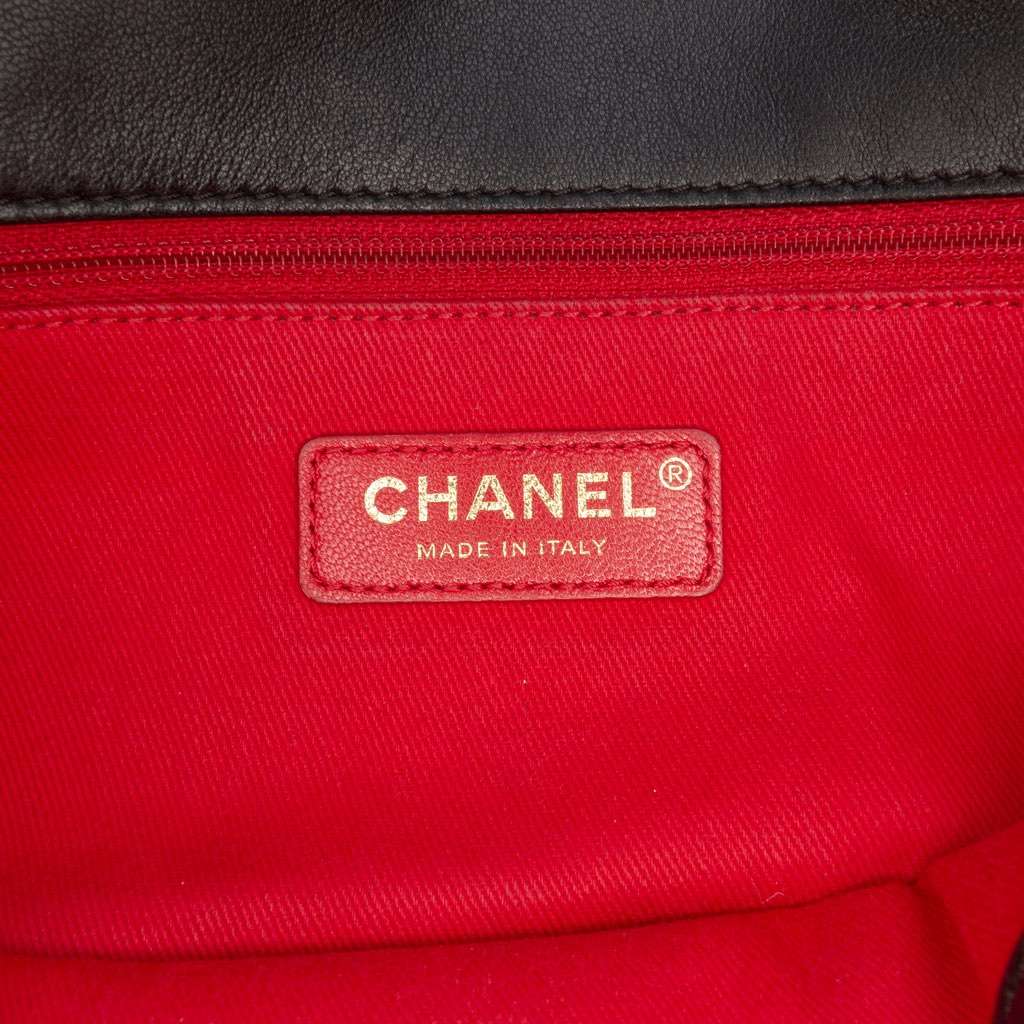 Chanel CC Quilted Lambskin Contrast Stitch Single Flap Black Leather Good - Box View