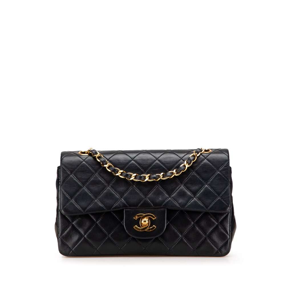 Chanel Small Classic Lambskin Double Flap Black Leather Good condition - Front View