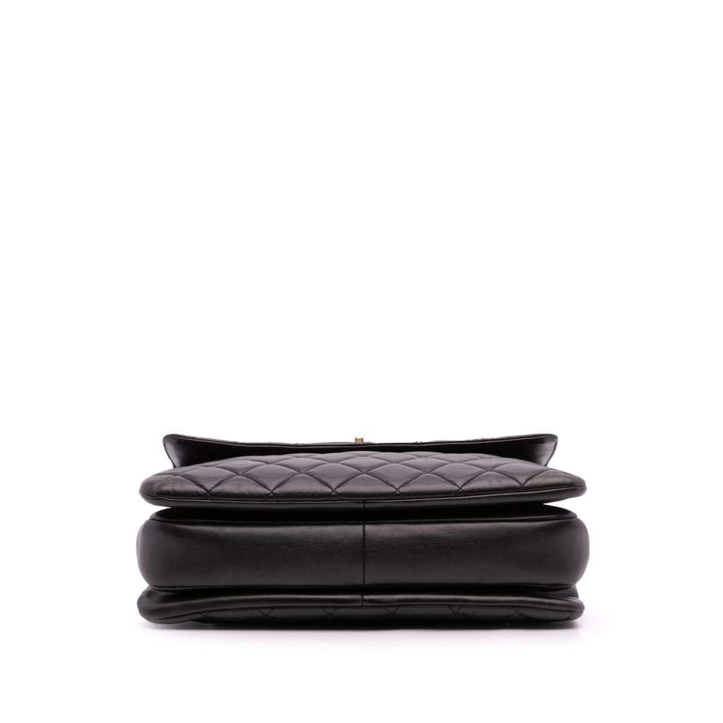 Chanel Large Lambskin Trendy CC Top Handle Flap Black Leather Fair - Inside View