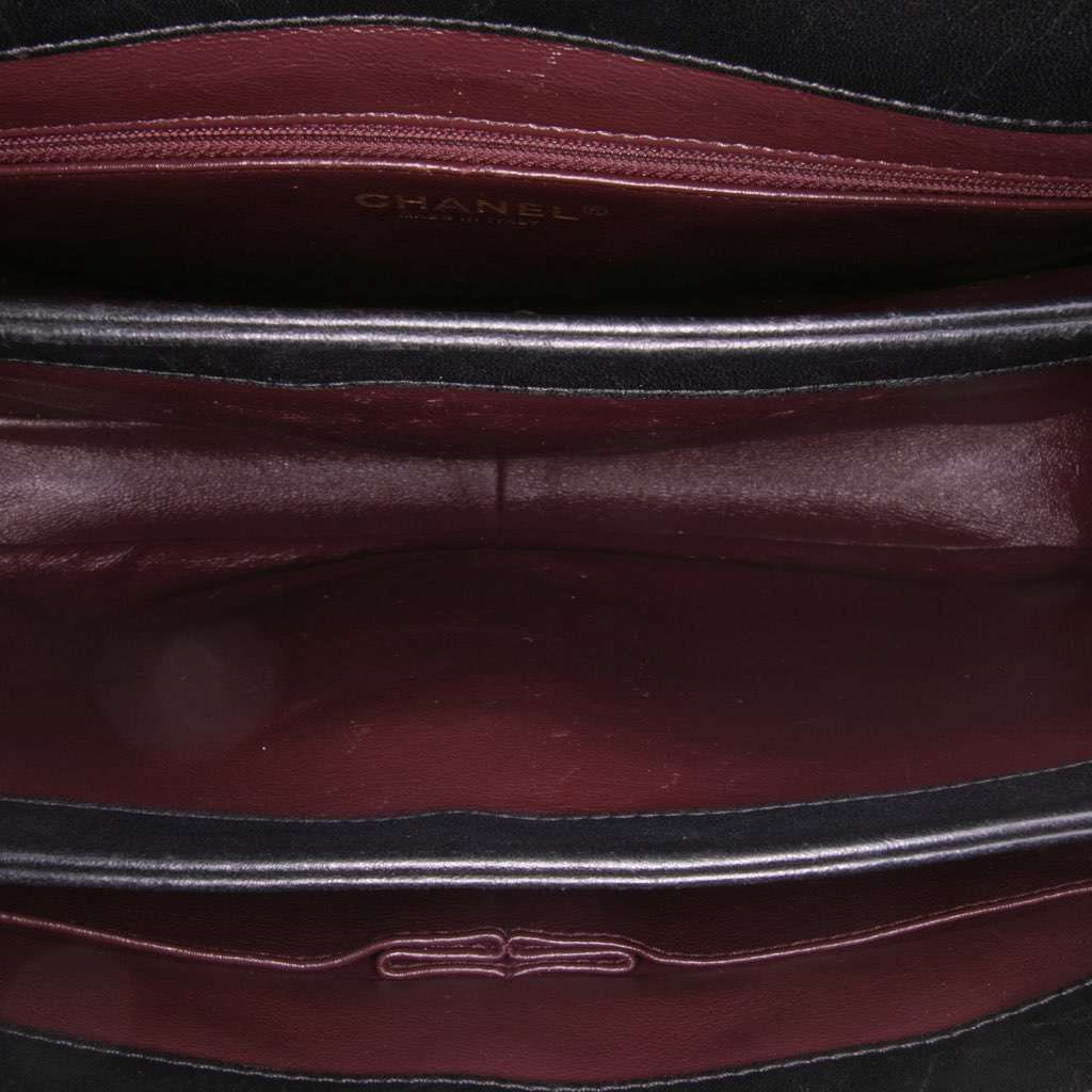 Chanel Large Lambskin Trendy CC Top Handle Flap Black Leather Fair - Model View